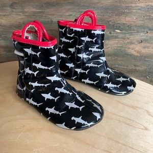 🌻Robeez Shark Rainboots